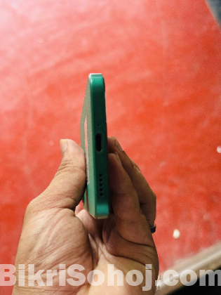 আইফোন কিনবো বলে বিক্রি করা হবে